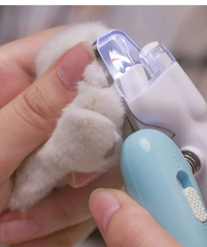 Professional Pet Nail Clippers – LED‑Lit Grooming